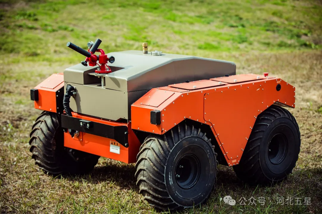 “瓦爾特·霸王龍”水陸兩棲無人越野平臺 “瓦爾特·霸王龍”水陸兩棲無人越野平臺